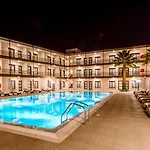 Kocareis Seafront & Restaurant 3*