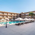 Kocareis Seafront & Restaurant 3*