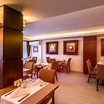 Kocareis Seafront & Restaurant