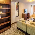 Kocareis Seafront & Restaurant 3*