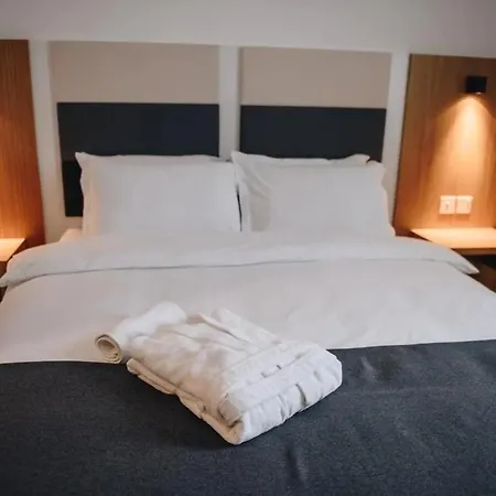 Hotel Ingate Hotel & Cafe Shopping Street Location ! 3*