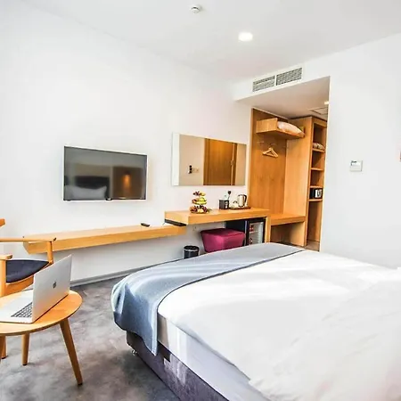 Ingate Hotel & Cafe Shopping Street Location ! Hotel