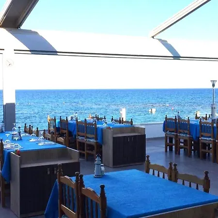 Kocareis Seafront & Restaurant فاماغوستا