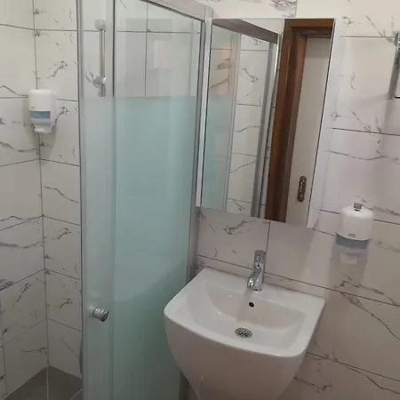 Kocareis Seafront & Restaurant 3*