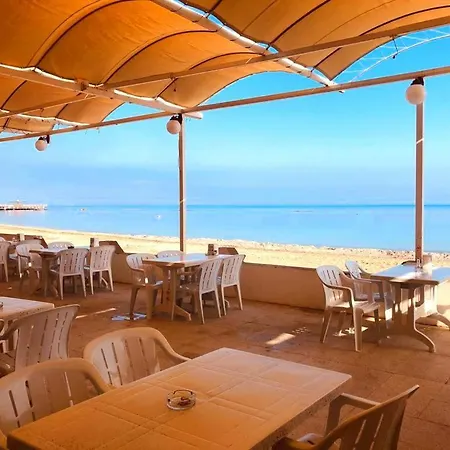 Kocareis Seafront & Restaurant فاماغوستا
