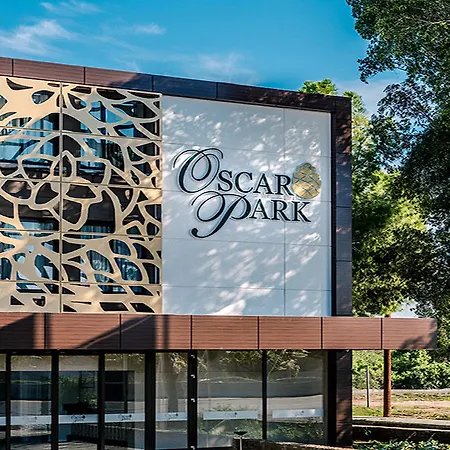 Oscar Park Next To Antic Salamis Hotel 3*