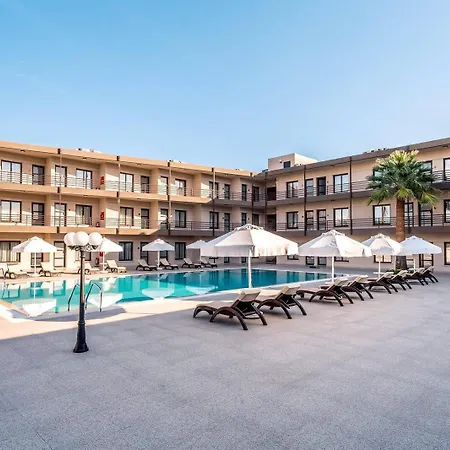 Hotel Oscar Park Next To Antic Salamis 3*