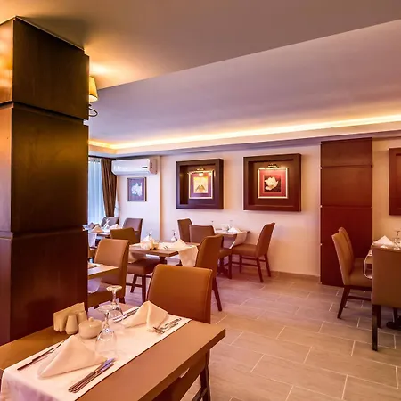 Kocareis Seafront & Restaurant