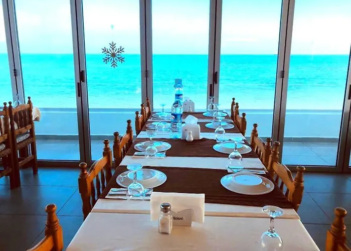 Kocareis Seafront & Restaurant Otel