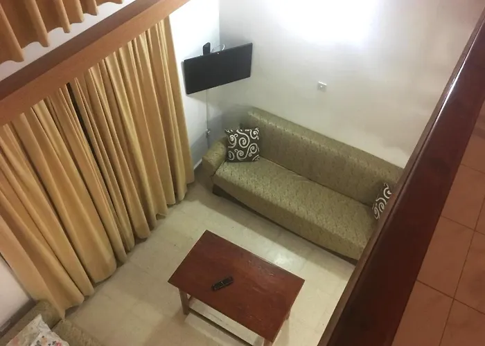 Hotel Kocareis Seafront & Restaurant