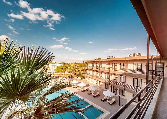 Hotel Kocareis Seafront & Restaurant