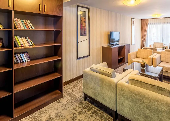 Kocareis Seafront & Restaurant 3*